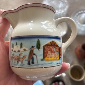 Collectible Villeroy & Boch Design Naïf Creamer